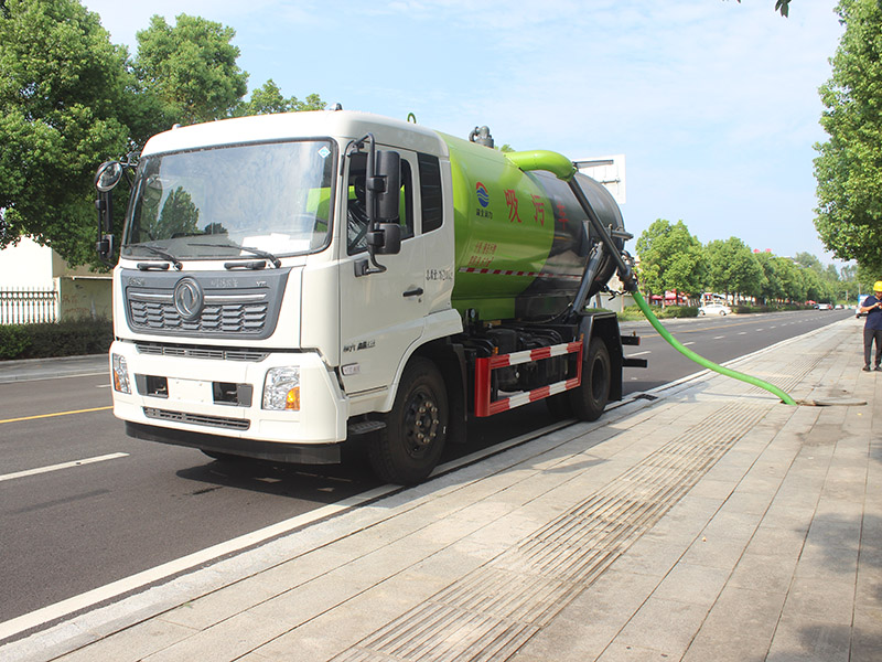 東風天錦10方吸污車